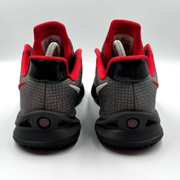 Nike Kyrie Low 4 EP 'Bred' - Picture 4 of 8
